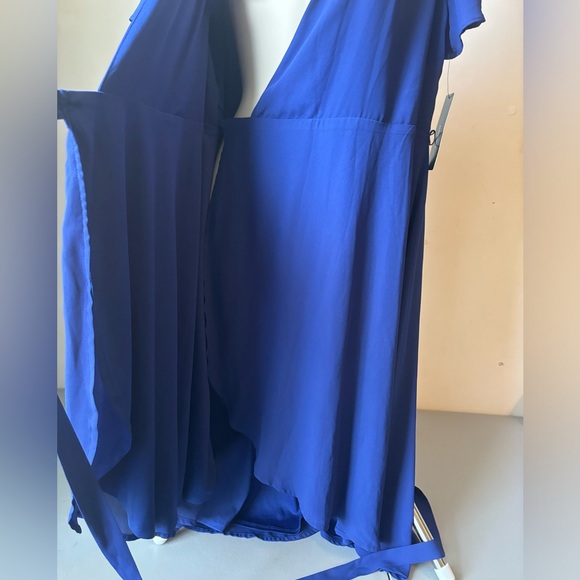 Lulu's Midi Wrap Dress Blue Size Large New - Picture 12 of 15